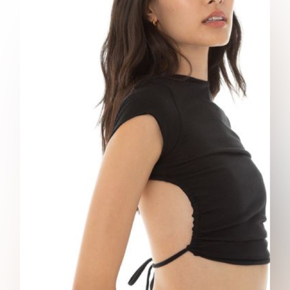 ARE YOU AM I SANNA TEE